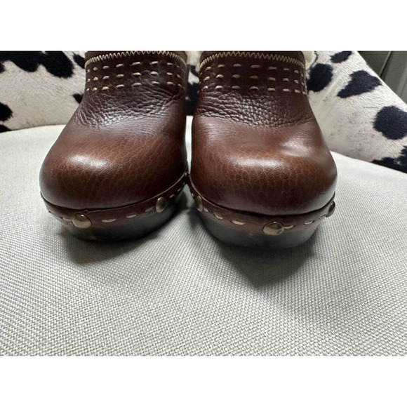 Nine West Sherpa Mules‎ Clogs Wooden Sole in Brown Leather ~8.5M - Picture 4 of 6